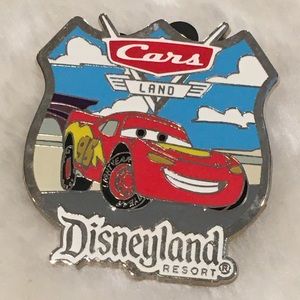 Disney | Cars Land Pin & Lanyard Set